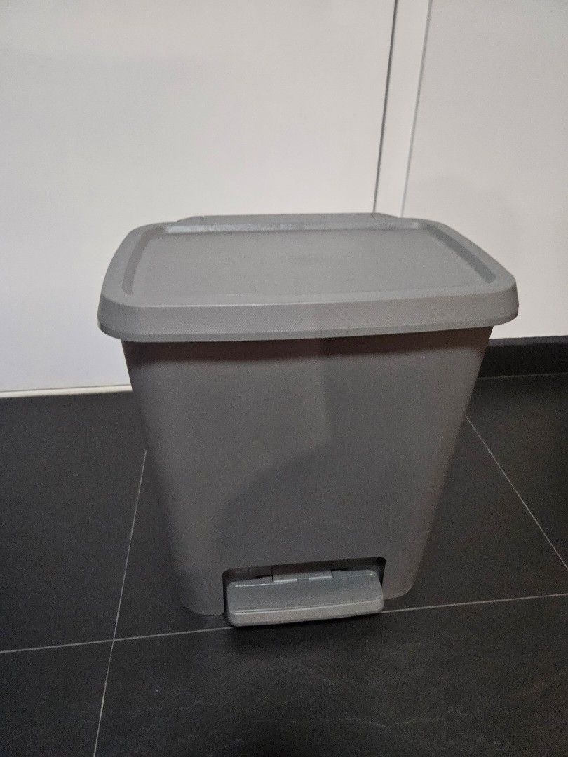 Ikea pedal waste bin dual 25L, Furniture & Home Living, Cleaning