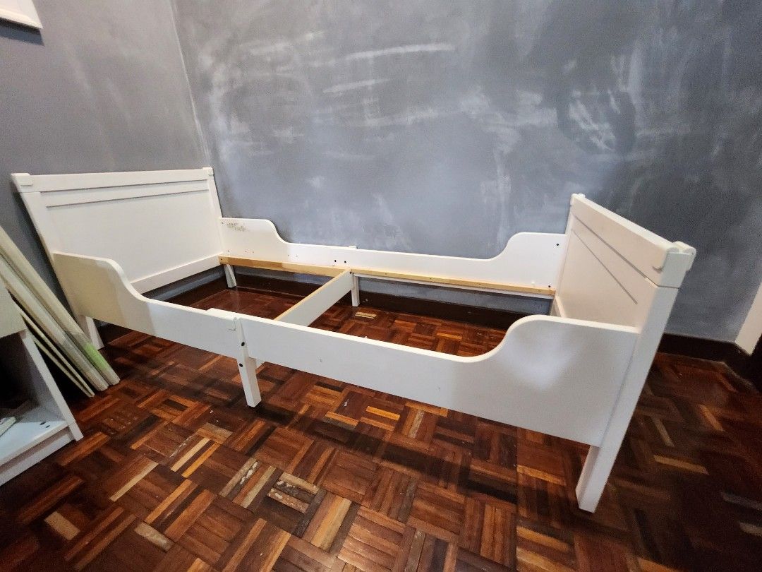 IKEA SUNDVIK kid's extendable bed, Babies & Kids, Baby Nursery & Kids