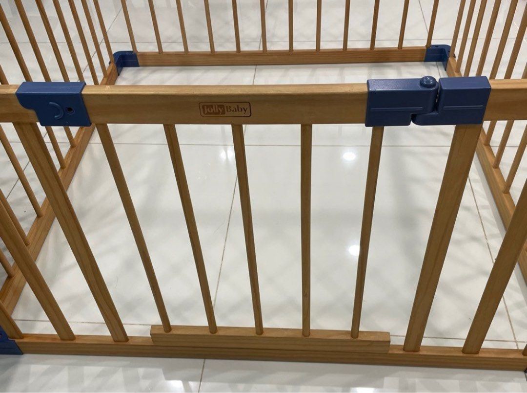 Jolly baby 4 Panel Pine Wood Playpen, Babies & Kids, Baby Nursery