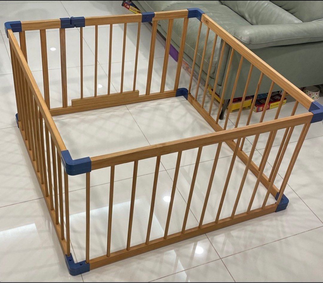Jolly baby 4 Panel Pine Wood Playpen, Babies & Kids, Baby Nursery