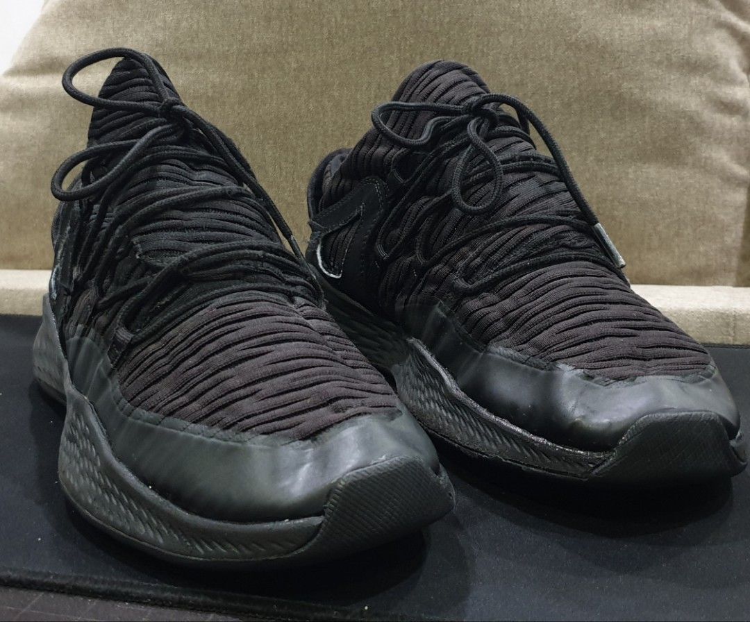 Nike air jordan formula 23 low triple black outlet