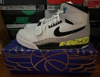 Jordan Legacy 312 Command Force Volt US9 Just Don