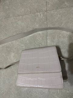 （分類：）位於 。 由 8leee 提交（商品編號 1241971119，圖片 1）。簡介： 。
