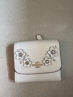 （分類：）位於 。 由 jadeensy 提交（商品編號 1241995876，圖片 1）。簡介： 。