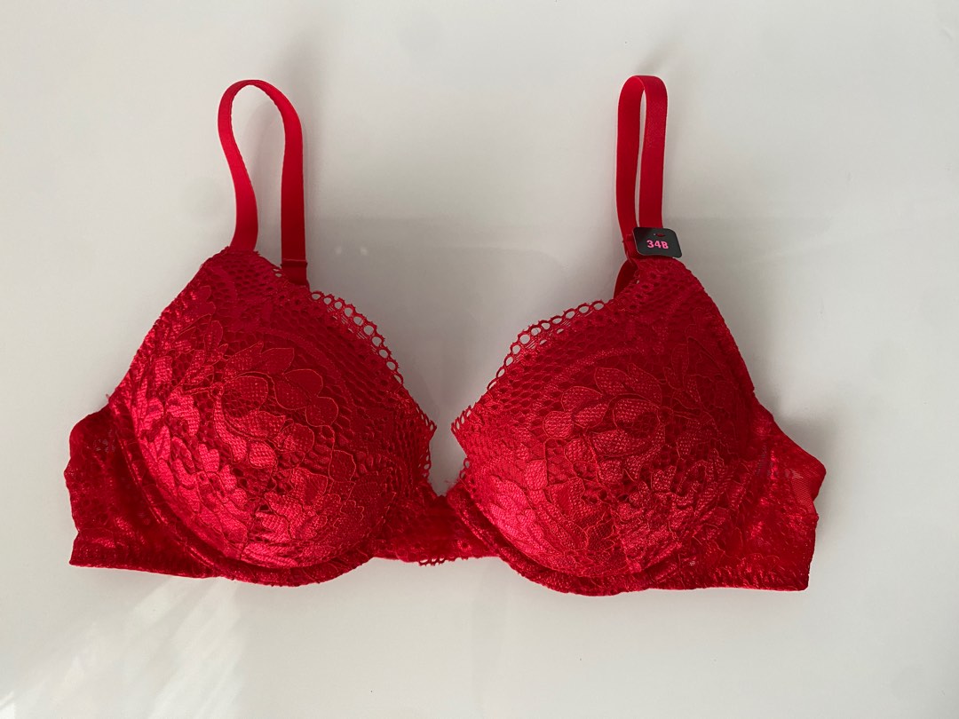 La Senza Red Lace Push Up Bra, Women's Fashion, New Undergarments &  Loungewear on Carousell