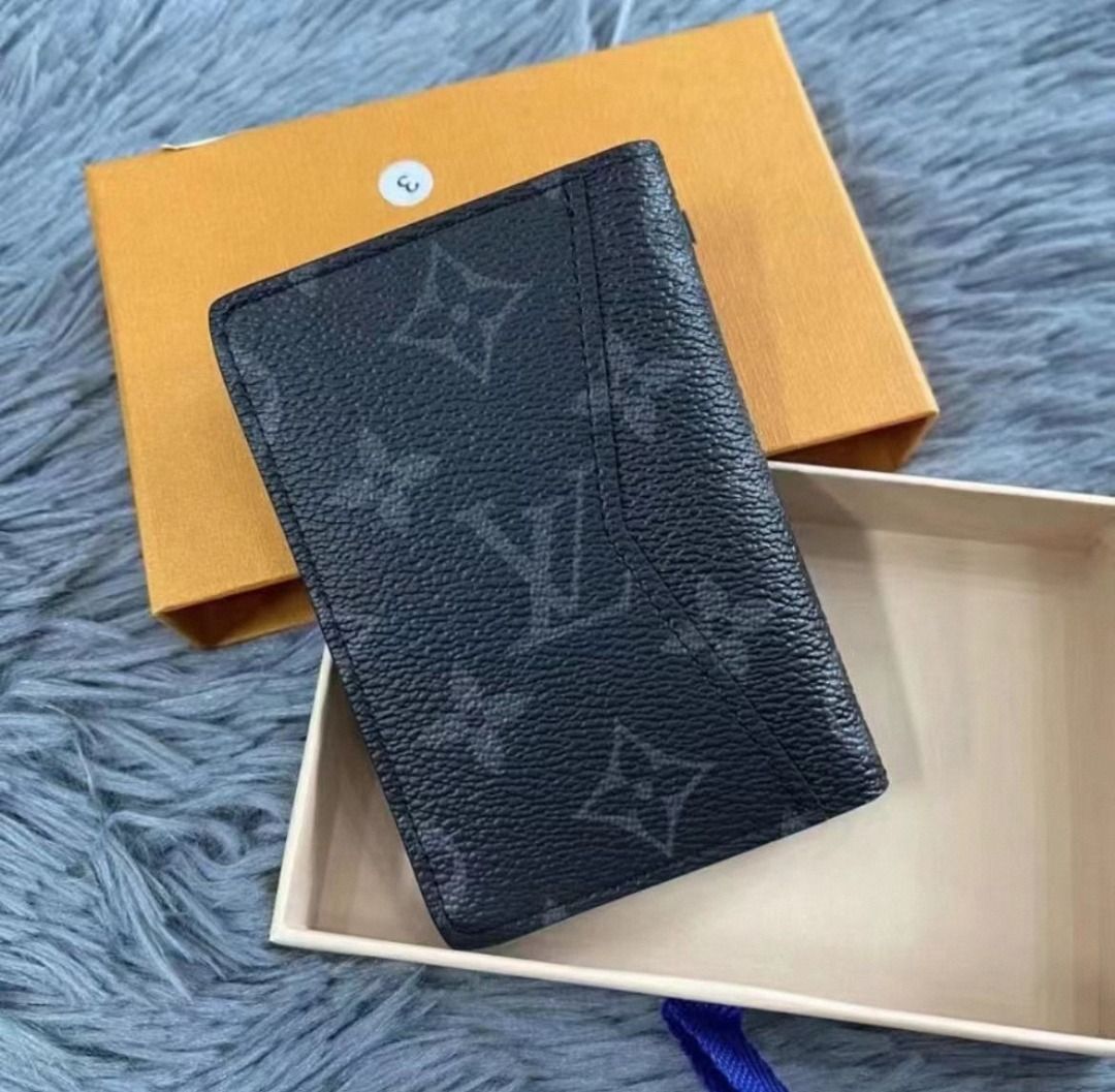LV Card Holder and Money Clip, Men's Fashion, Watches & Accessories,  Wallets & Card Holders on Carousell