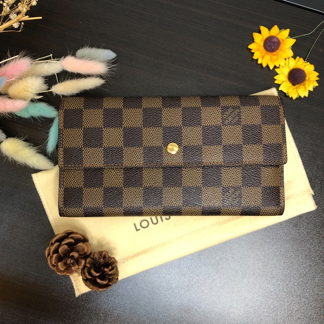 LV Two Tone Monogram Trifold Wallet, Women's Fashion, Bags & Wallets,  Wallets & Card holders on Carousell