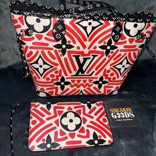 Louis Vuitton LV Trunks & Bag Limited Edition Large Tote Bag, Women's  Fashion, Bags & Wallets, Tote Bags on Carousell