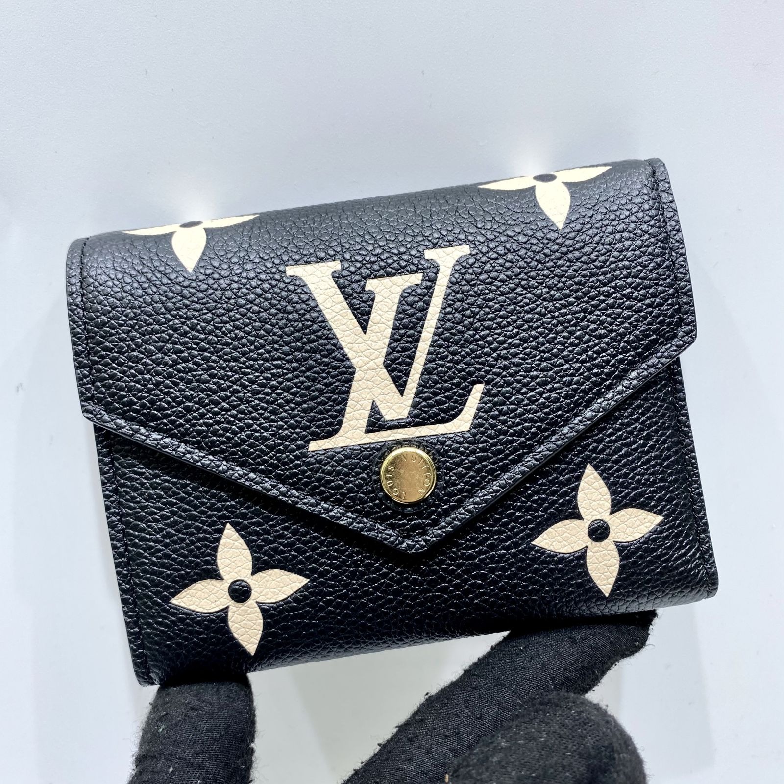 Shop Louis Vuitton Victorine Wallet (M81459, M80968, M81459, M80968) by  lifeisfun