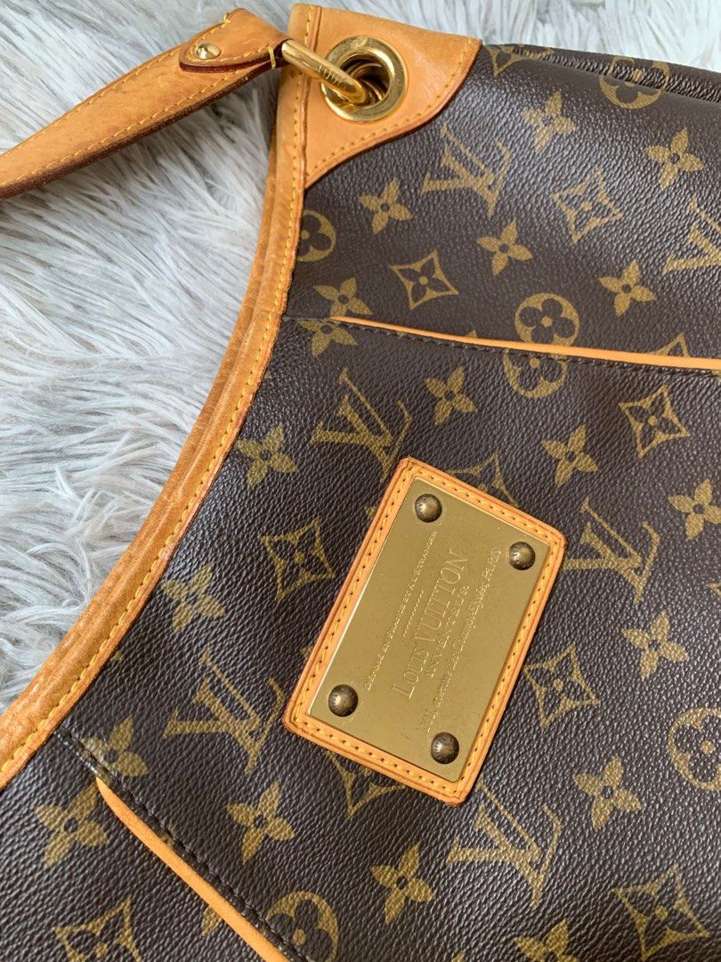 Louis Vuitton Monogram Canvas Galliera PM, Luxury, Bags & Wallets on  Carousell