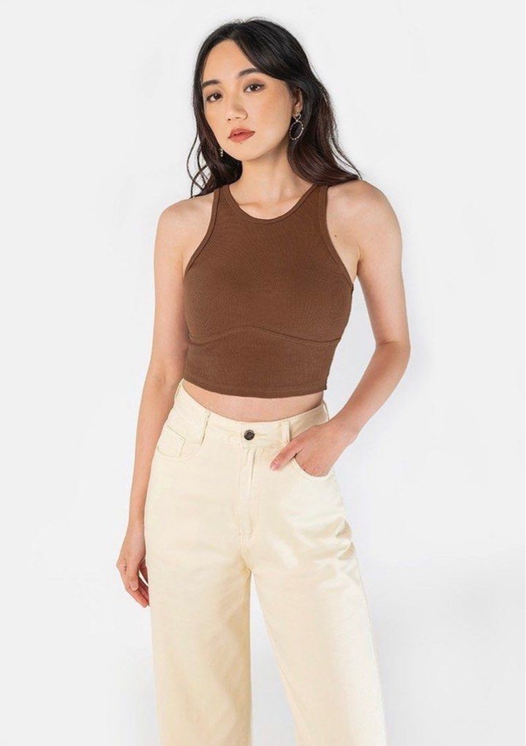 Ribbed Curved Crop Top – Nude