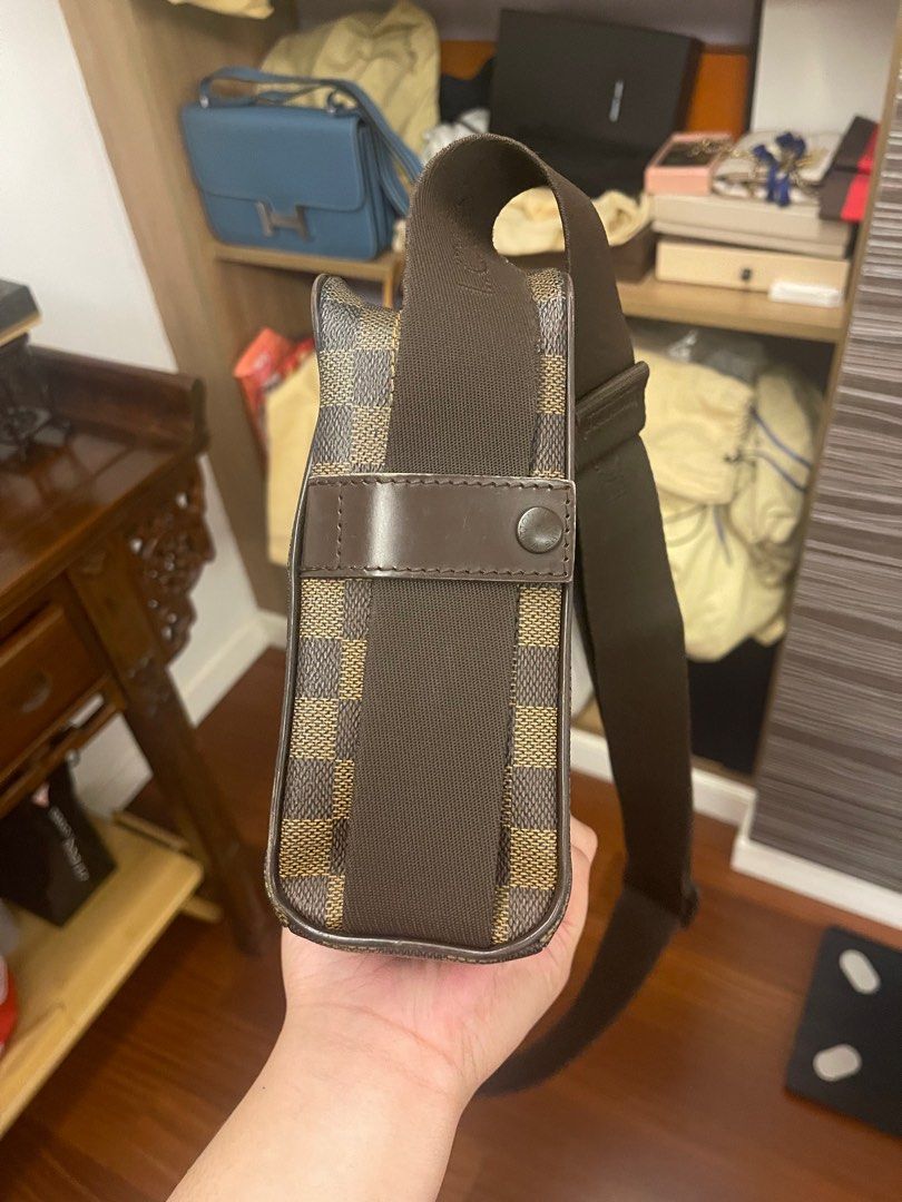 lv sling bag (Category: Luxury Bags & Wallets) located in San Jose. Submitted by elio777 (Listing ID 1242060044, Image 3). Description: rfs- decluttering (authentic lv sa green belt nabili) can do meet ups pag kaya yung location pwede rin videocall) wala na po yung orig dust bag and box but i can provide orig dust bag pa naman pero galing sa iba kong bag.