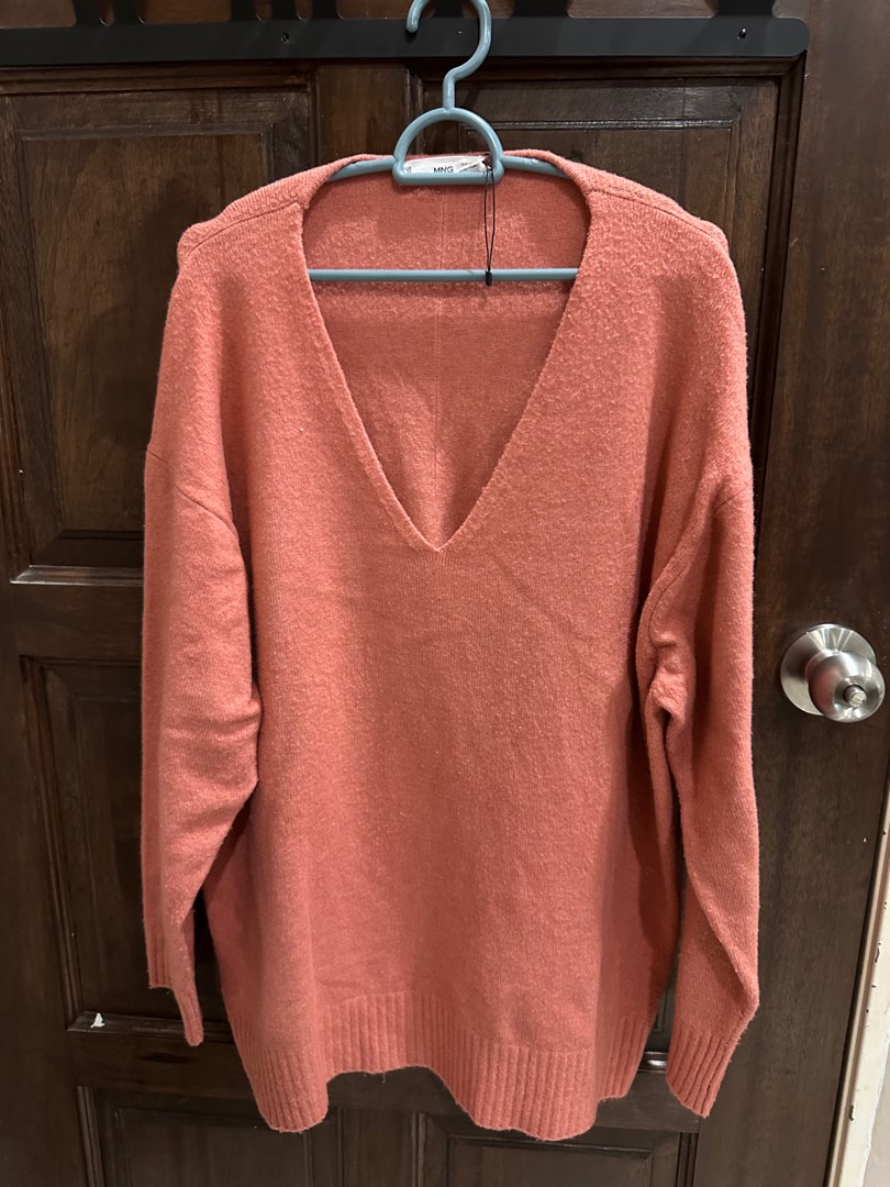 Mango Knitwear, Women's Fashion, Tops, Other Tops on Carousell