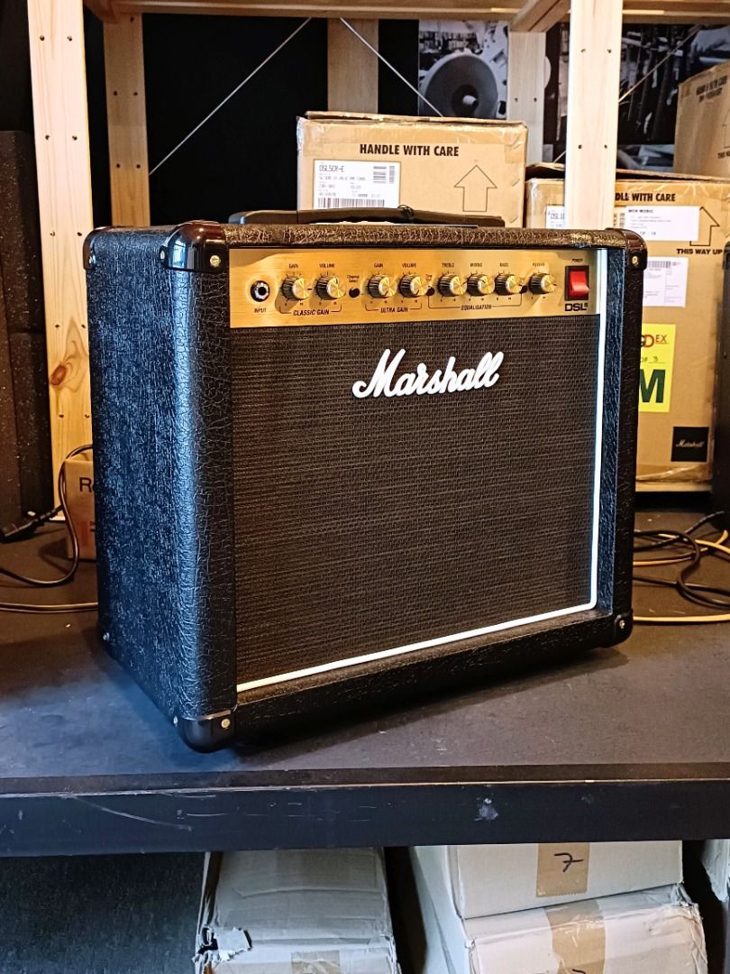 Marshall amp Marshall DSL5CR solid tubes guitar combo amplifier marshall dsl 5 tubes amp marshall dsl 5 watt combo amp marshall electric guitar amp