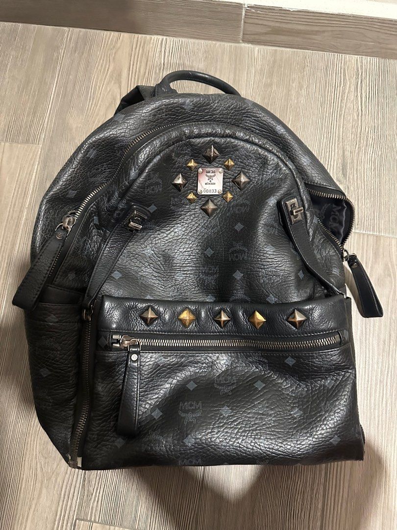 Mcm black sales medium backpack