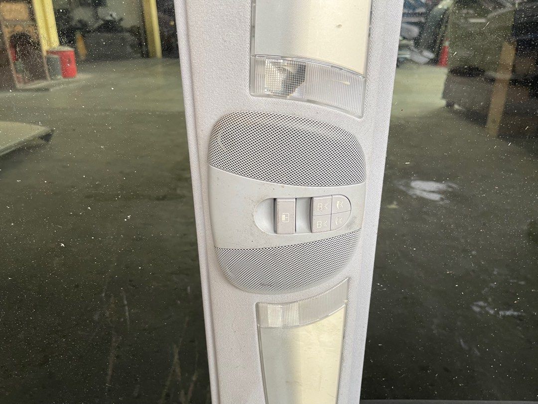 MercedesBenz W211 E240 Avantgarde Penoramic sunroof moonroof Original