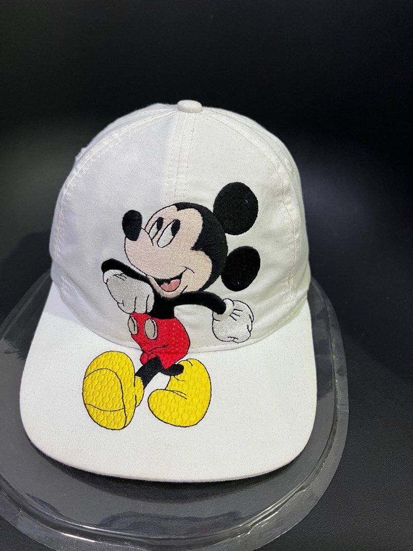 mickey cap (Category: Cap & Hats) located in Seri Kembangan. Submitted by sakosan (Listing ID 1242099696, Image 1). Description: item koleksi peribadi.