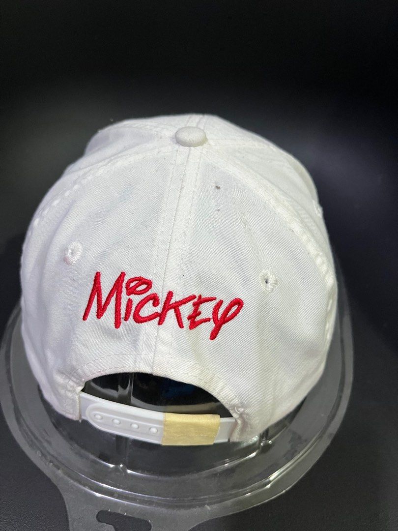 mickey cap (Category: Cap & Hats) located in Seri Kembangan. Submitted by sakosan (Listing ID 1242099696, Image 3). Description: item koleksi peribadi.