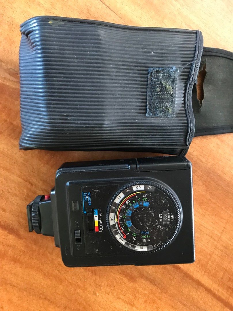 Minolta Auto 200x Flash (Category: Lens & Kits) located in Tuao. Submitted by whimsystuff (Listing ID 1242074103, Image 2). Description: I am disposing retro cameras and cam accessories of my late dad’s. Pls check my listings for more if you are a retro cam enthusiast. Pls note that all of which I am not sure if it’s in a working condition as I do not know how to use old cams. .