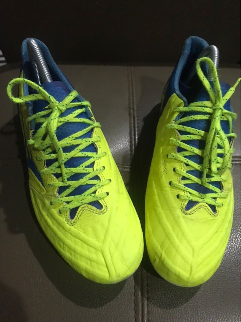 Mizuno v3 top