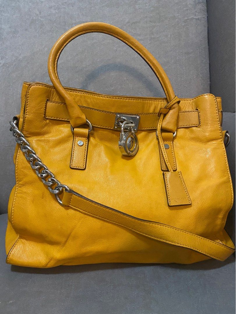 MK hamilton large soft leather (Category: Luxury Bags & Wallets) located in Marikina City. Submitted by shopmeplease_19 (Listing ID 1242023885, Image 2). Description: Used once or twice Authentic or money back Soft leather Mustard Clean inside and out No flaws Just stck in my room.