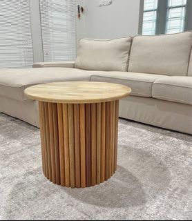 Ready Stock Natural fluted coffee table