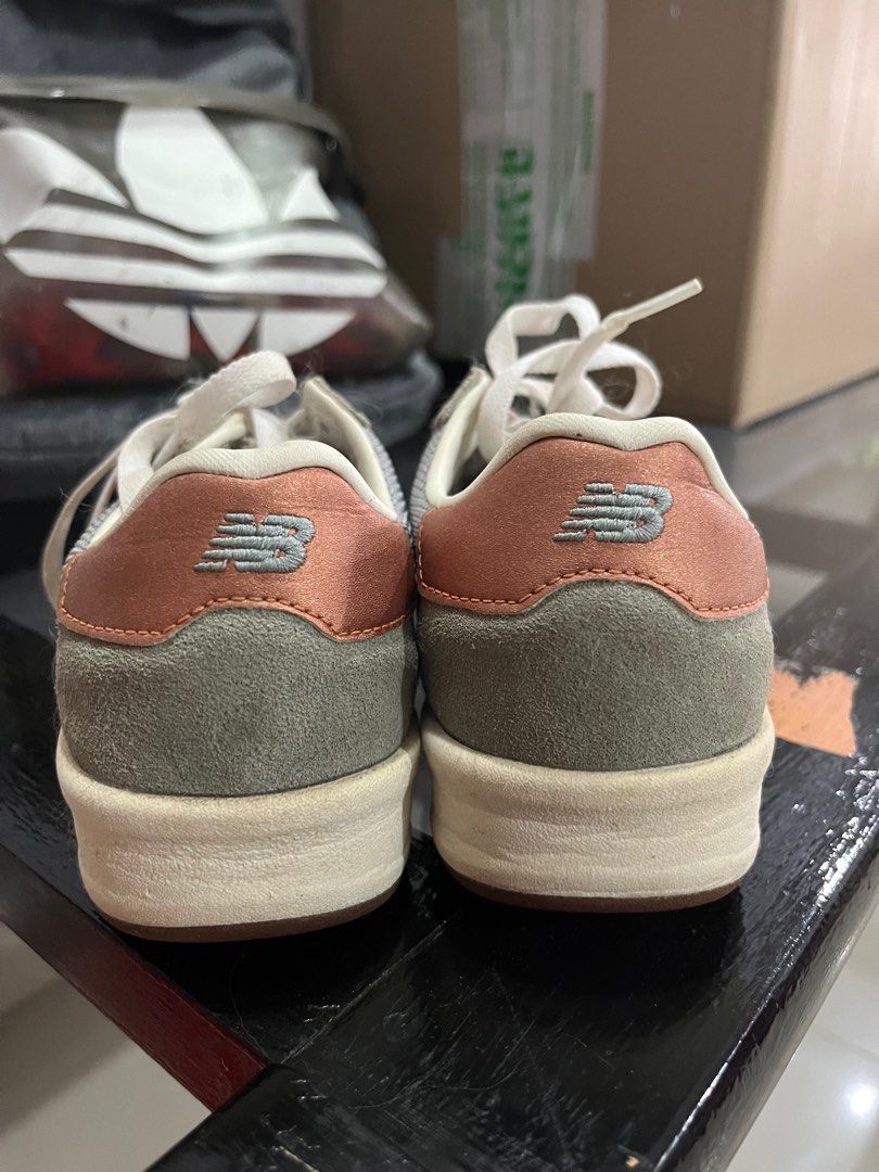 New balance WRT 300