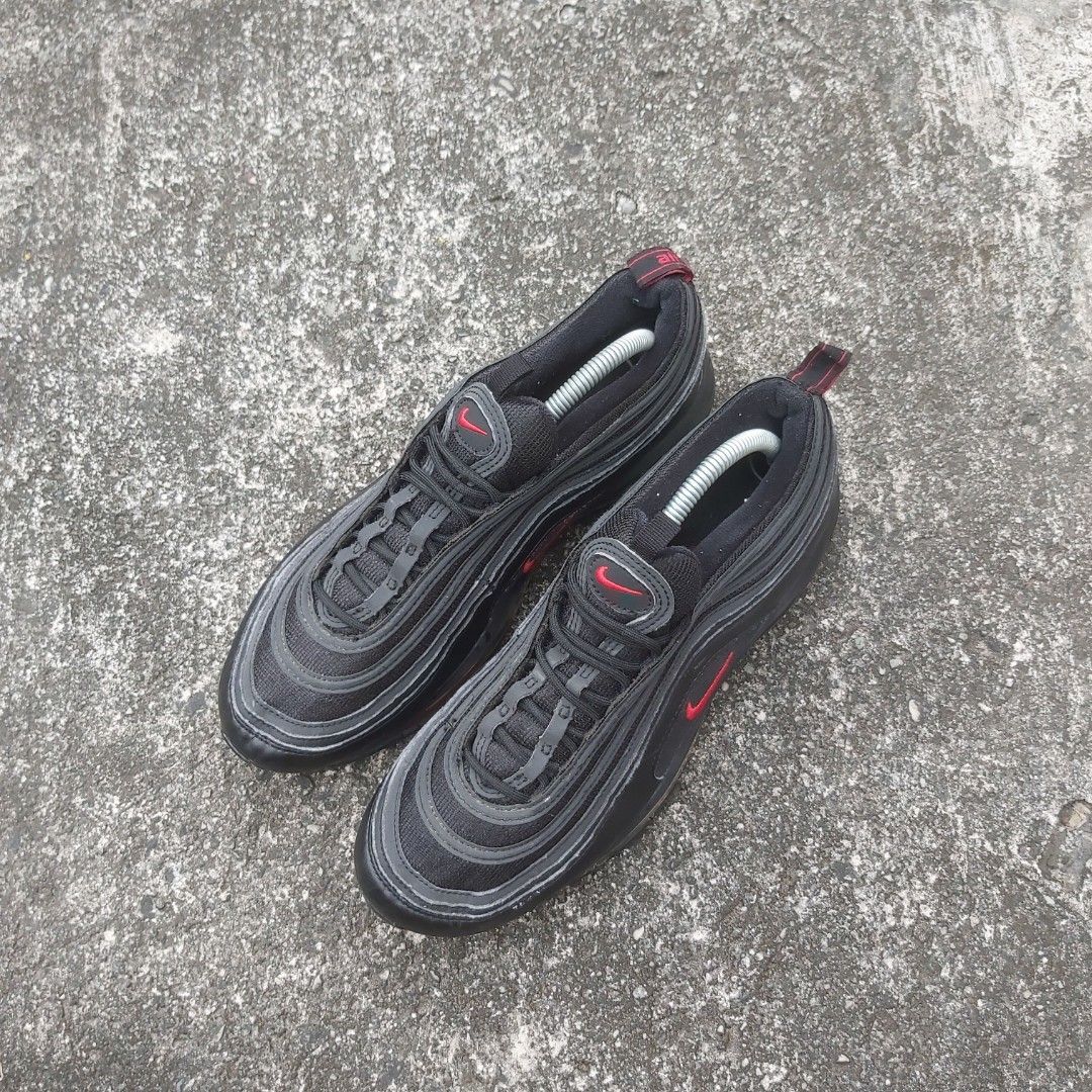 mens black and red air max 97