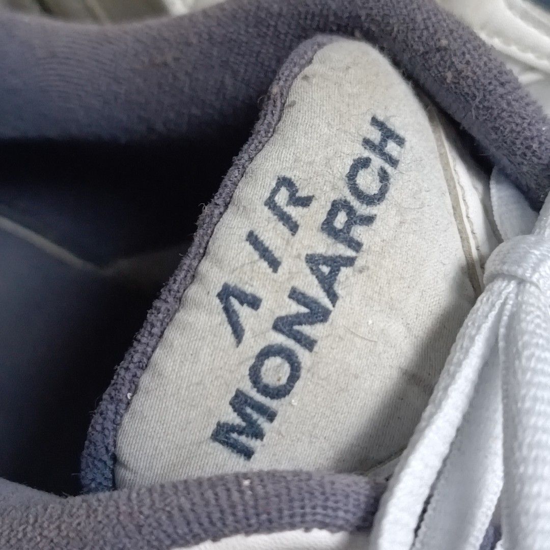 shoe carnival nike air monarch