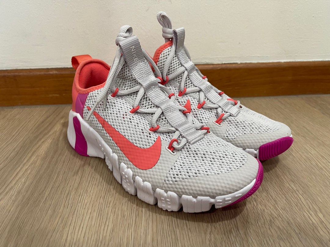 womens nike free metcon 3
