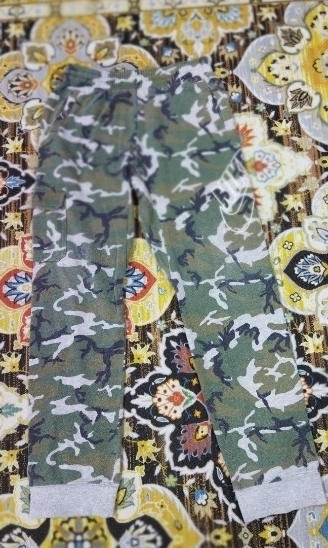 Nike sb camo cargo pants deals