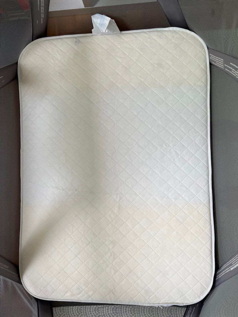 Nuna Sena Aire Travel cot plus custom mattress and extras, Babies