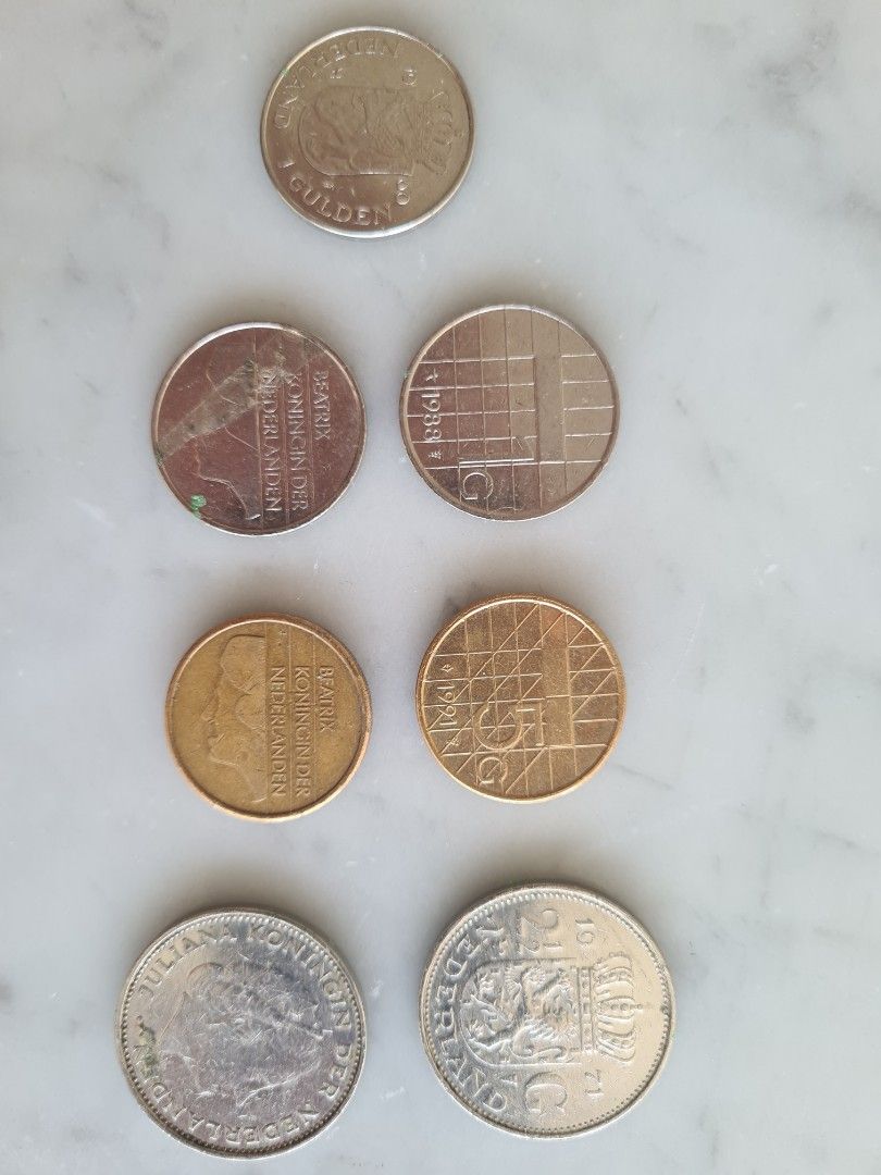 Old foreign currency., Hobbies & Toys, Memorabilia & Collectibles