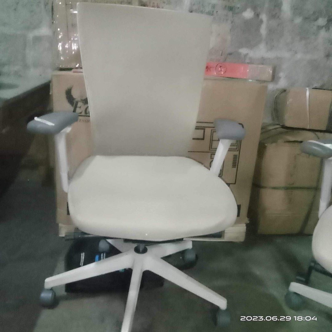 Original Fursys T50 Ergonomic Chairs (2nd Hand Office Chairs for Sale