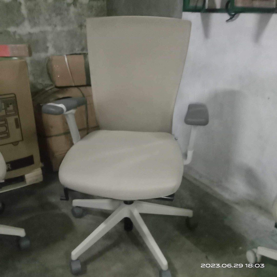 Original Fursys T50 Ergonomic Chairs (2nd Hand Office Chairs for Sale
