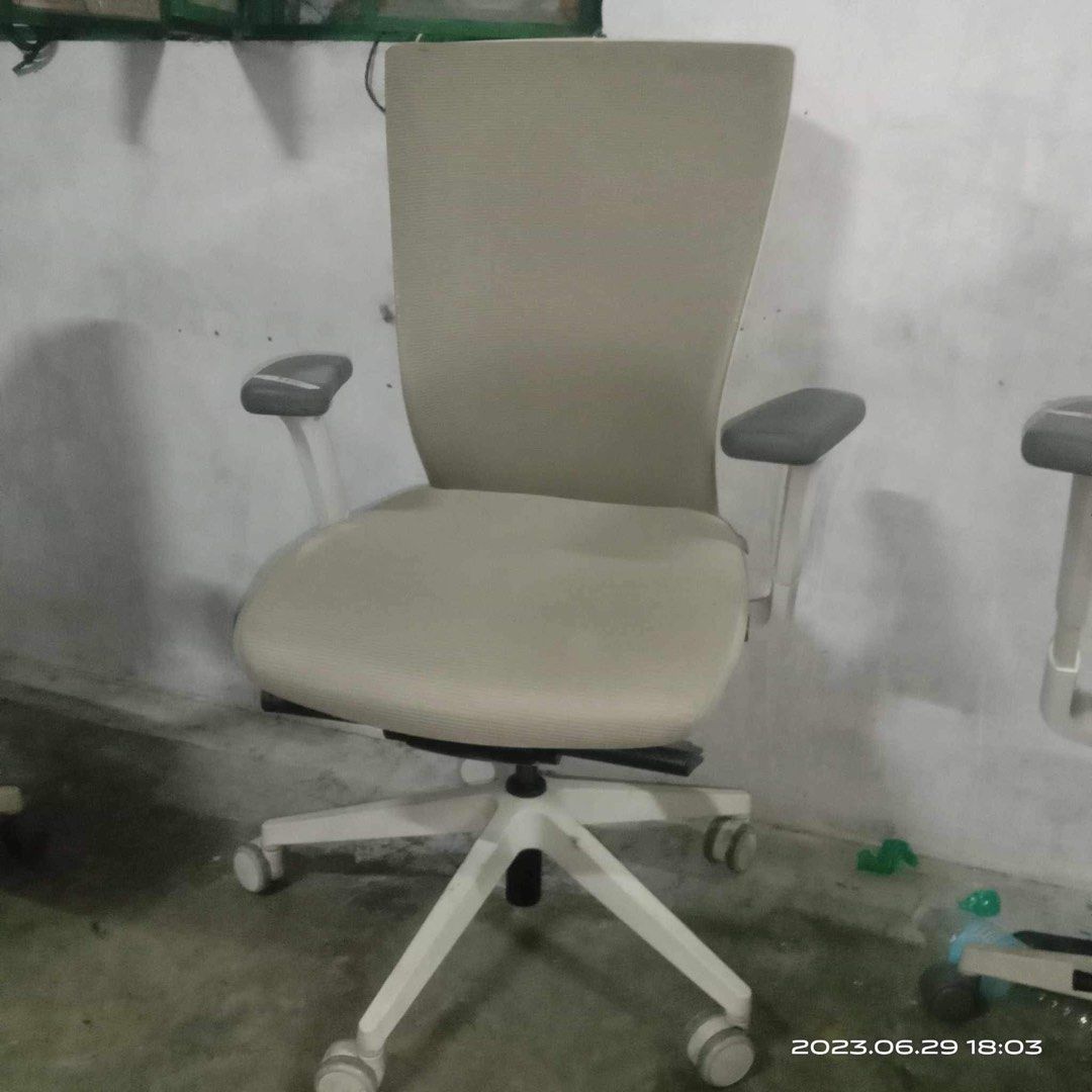 Original Fursys T50 Ergonomic Chairs (2nd Hand Office Chairs for Sale) on Carousell