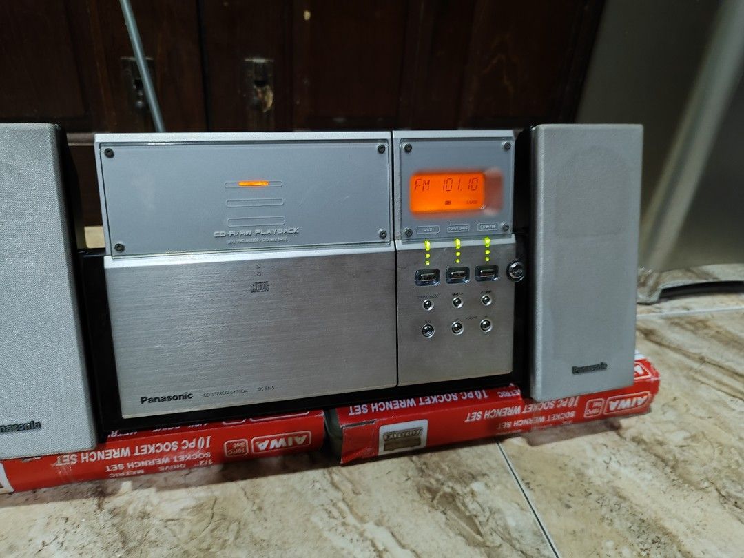PANASONIC CD STEREO SYSTEM SCEN5, Audio, Other Audio Equipment on