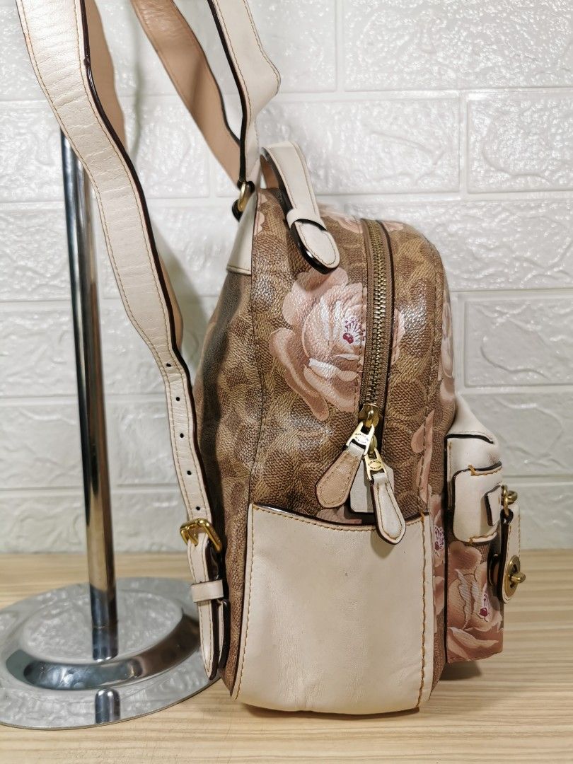 Preloved Backpack COACH Campus Backpack 23 in Signature Barang Mewah Tas Dompet di Carousell