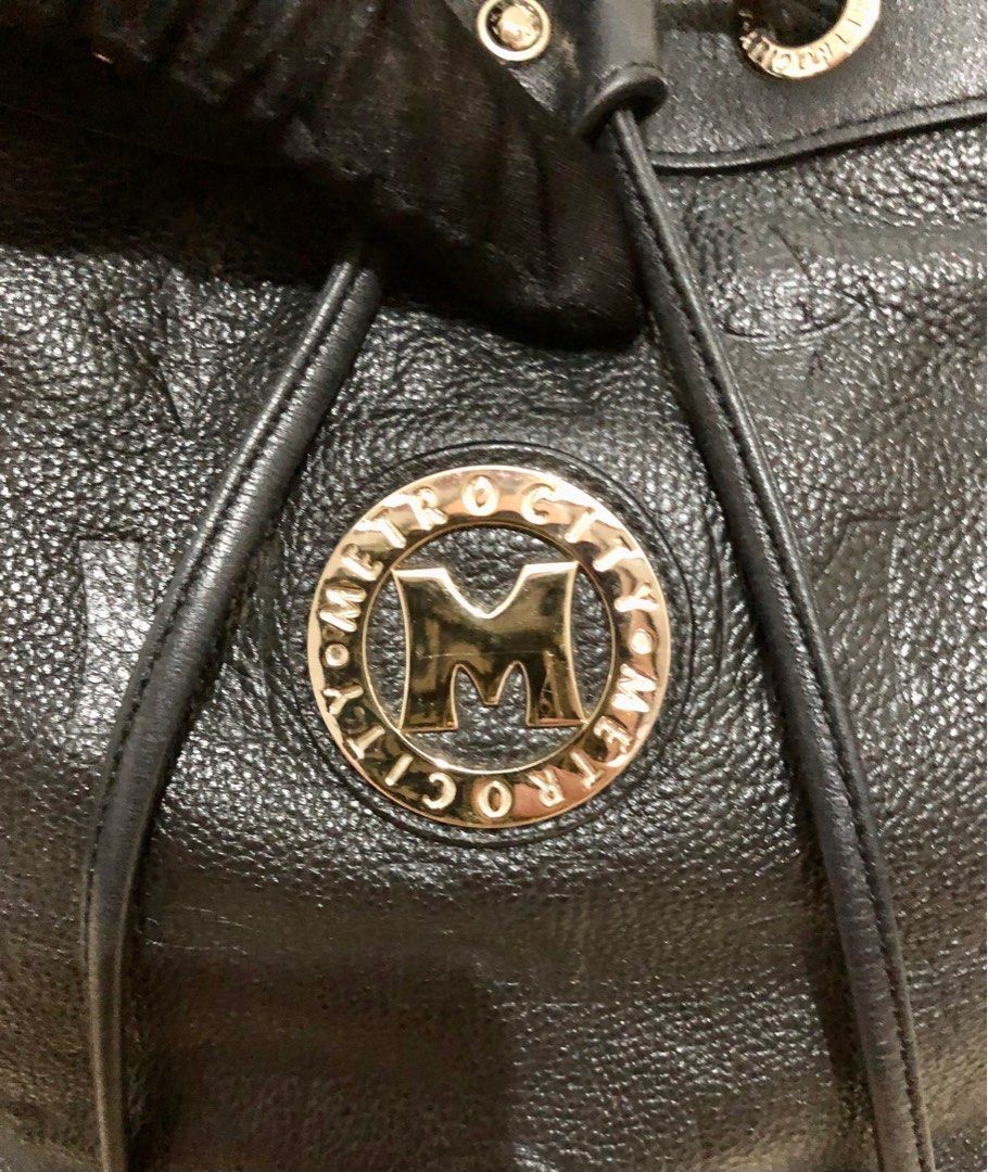 ORIGINAL METRO CITY BUCKET SLING BAG, Luxury, Bags & Wallets on Carousell