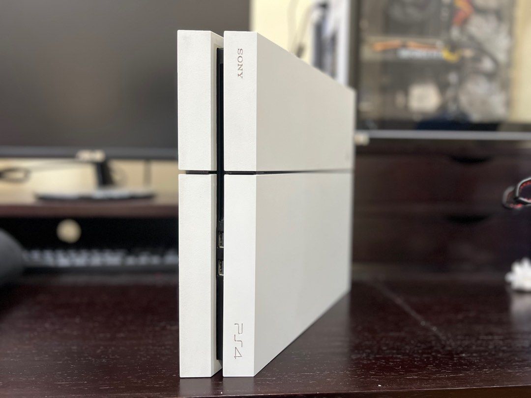 PS4 - 500GB (Glacier White) (Category: PlayStation) located in Quezon City. Submitted by past.tense (Listing ID 1242072383, Image 2). Description: PS4 Glacier White 500GB Comes with power supply and 1 Controller! RFS: Upgraded .