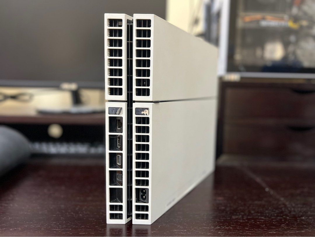 PS4 - 500GB (Glacier White) (Category: PlayStation) located in Quezon City. Submitted by past.tense (Listing ID 1242072383, Image 3). Description: PS4 Glacier White 500GB Comes with power supply and 1 Controller! RFS: Upgraded .