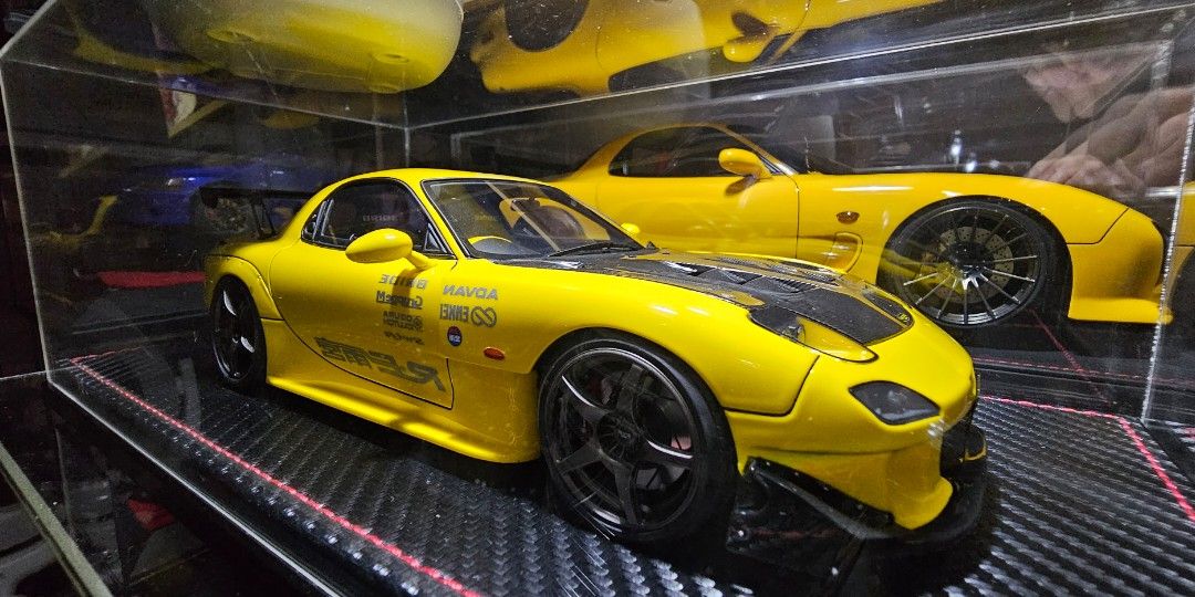 Ignition Model 1:18 Mazda RX-7 (FD3S) RE Amemiya yellow