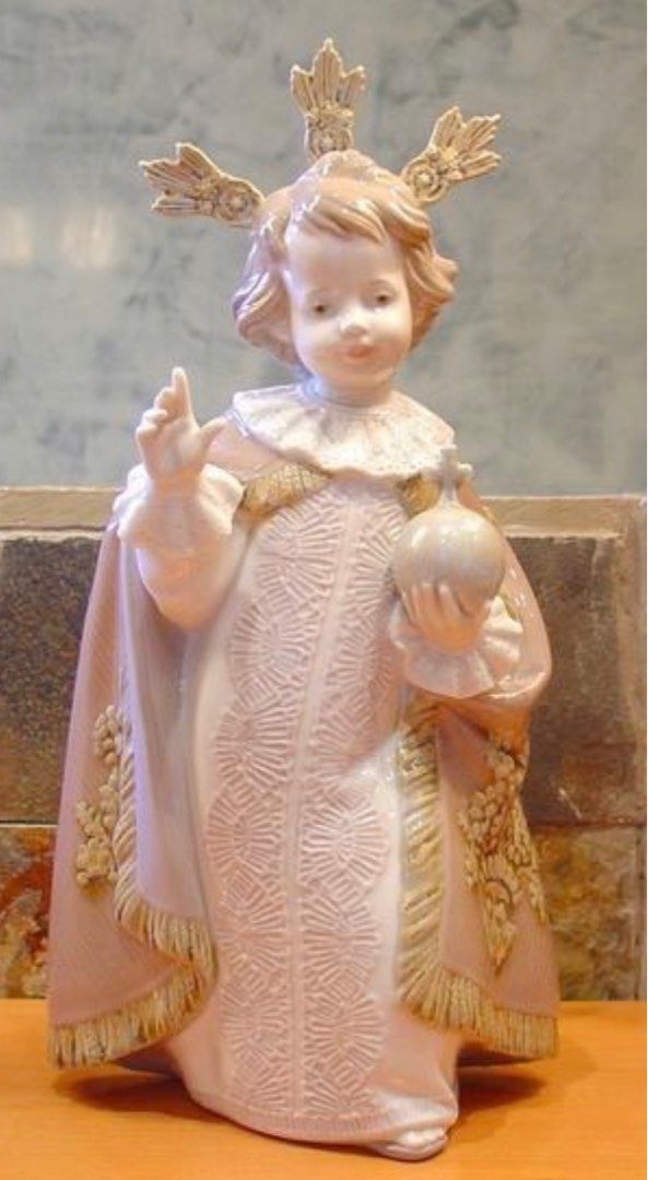 Rare Retired Lladro Sto Nino Prague, Hobbies & Toys, Memorabilia &  Collectibles, Vintage Collectibles on Carousell