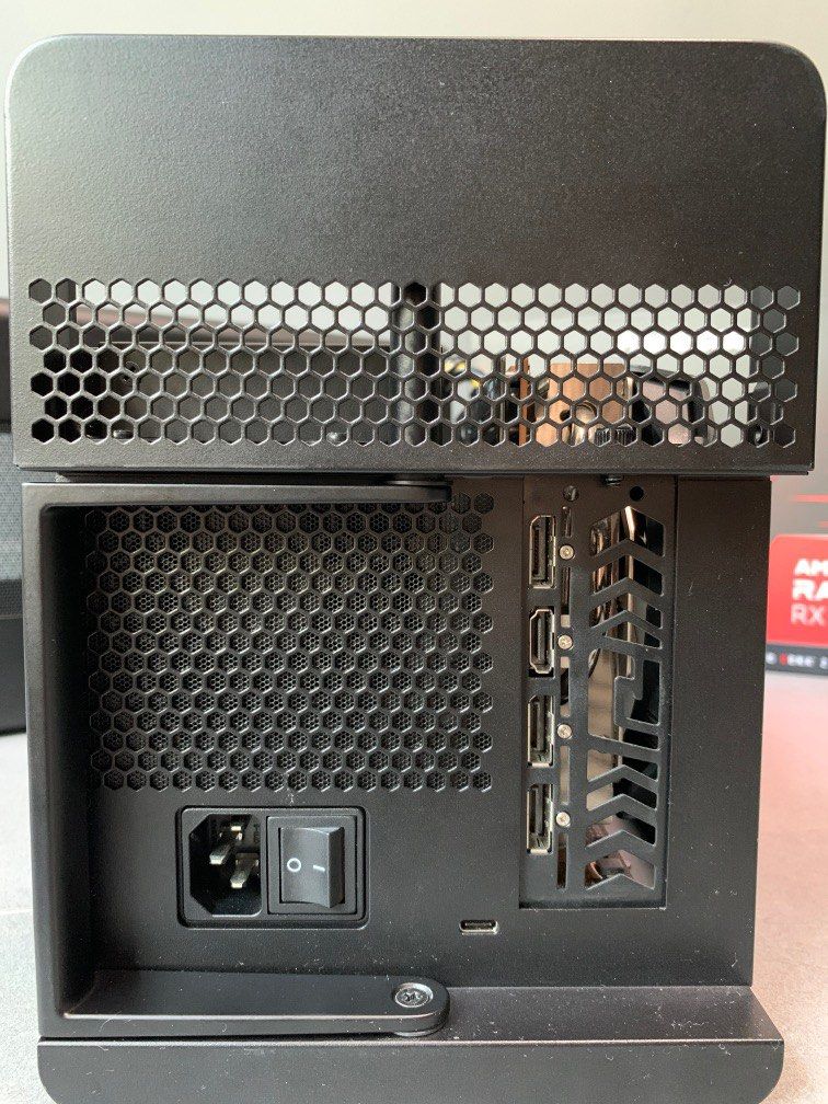 Razer core X + AMD Radeon RX 6600 XT - PC周辺機器