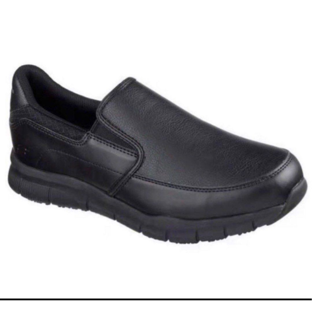 White slip clearance resistant work shoes