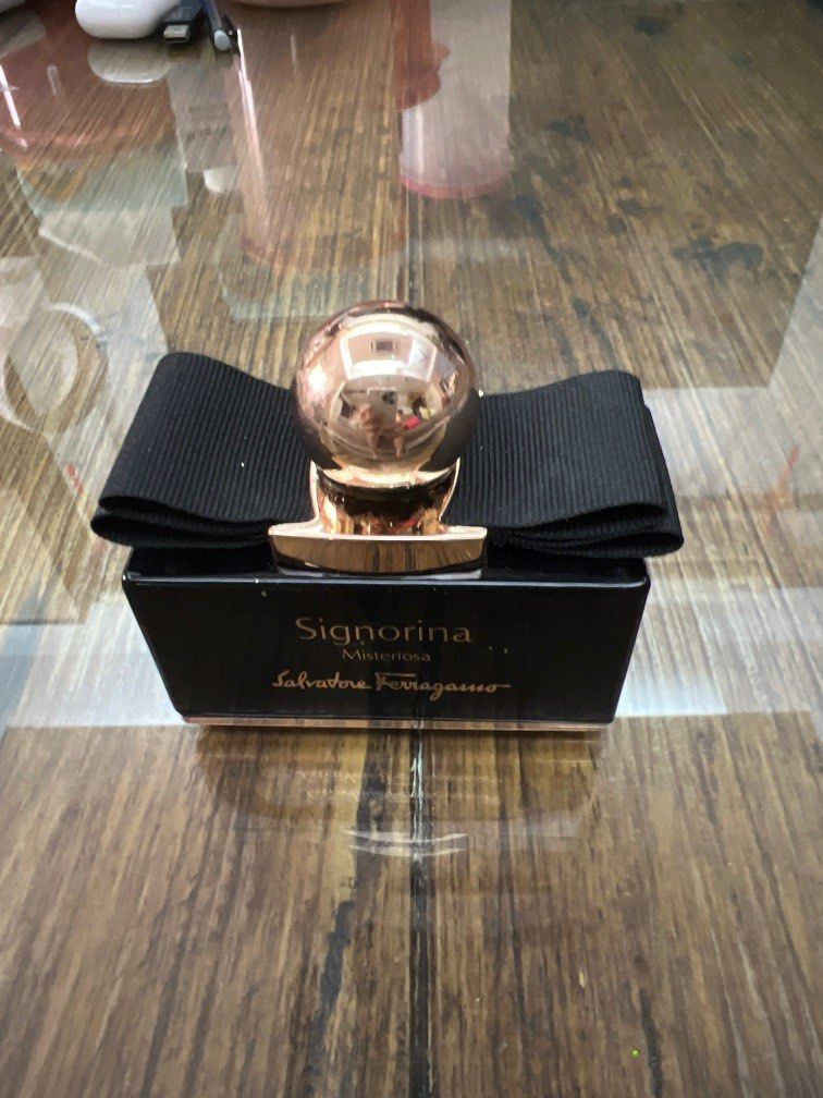 Signorina hotsell misteriosa 50ml