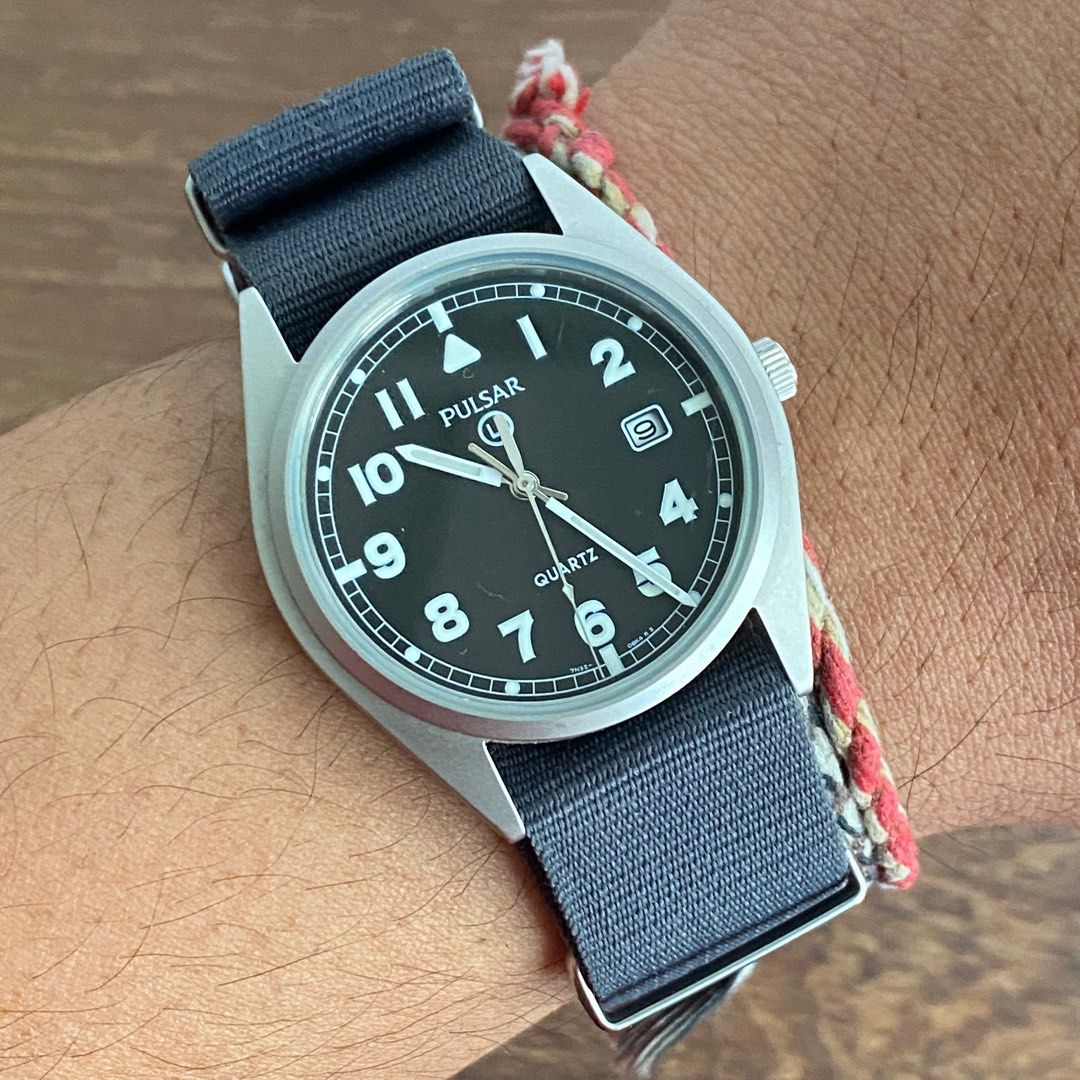 Pulsar g10 military watch hotsell
