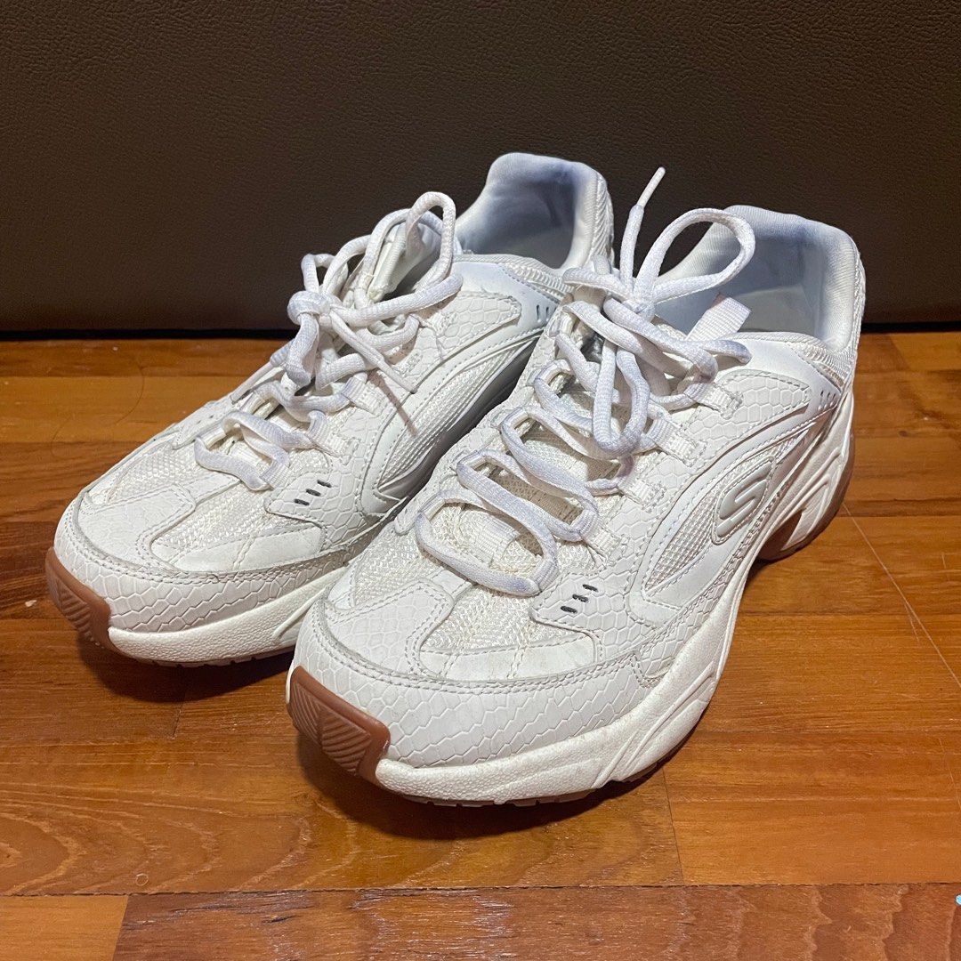 White skechers shoes womens online