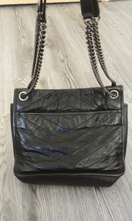 (Category: ) located in . Submitted by baglovers.id (Listing ID 1242081302, Image 1). Description: .