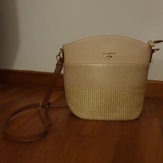 Compare & Buy David Jones Bags in Singapore 2023